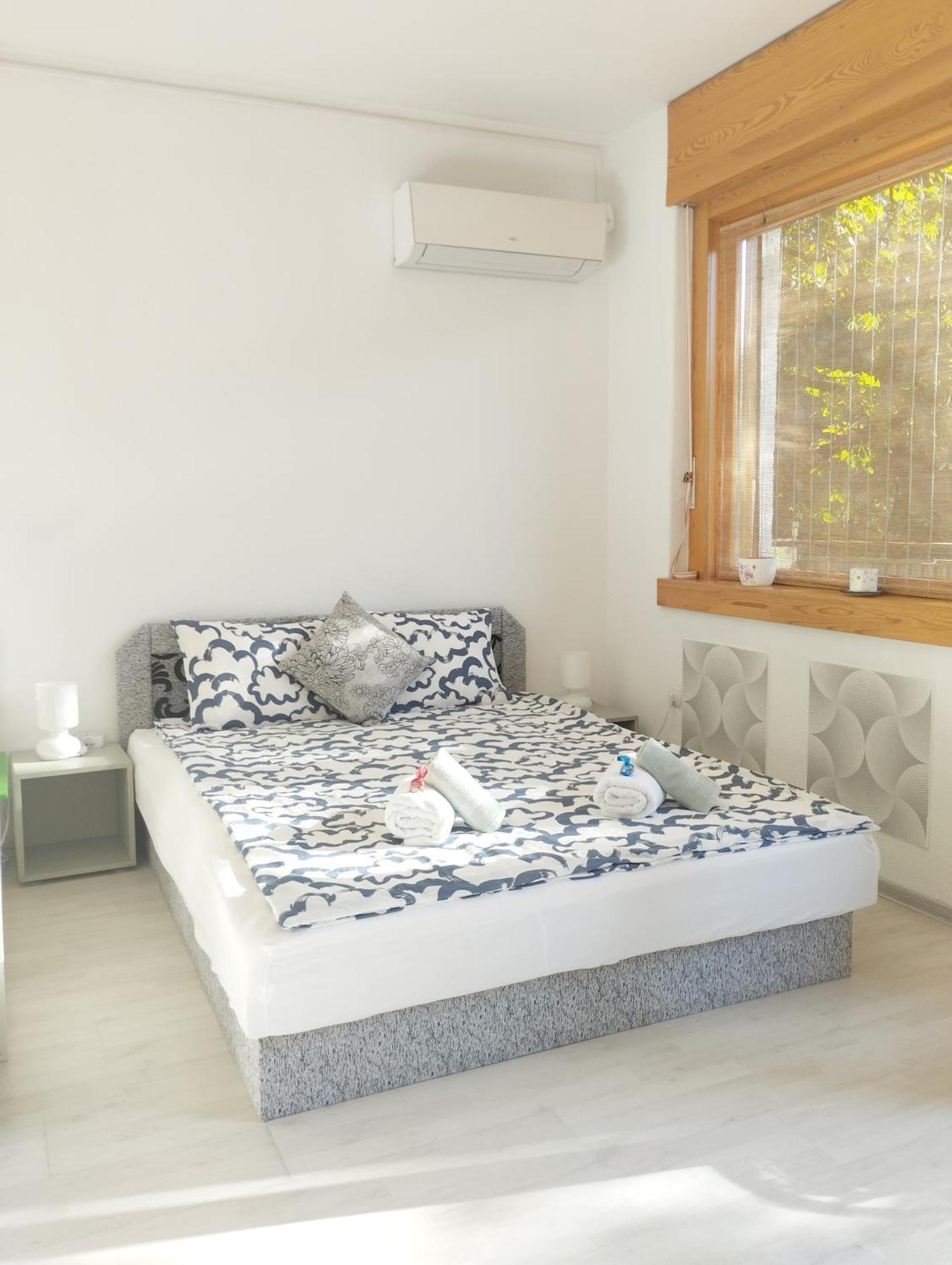 Free Parking, Balcony, Near To City Park 布达佩斯 外观 照片